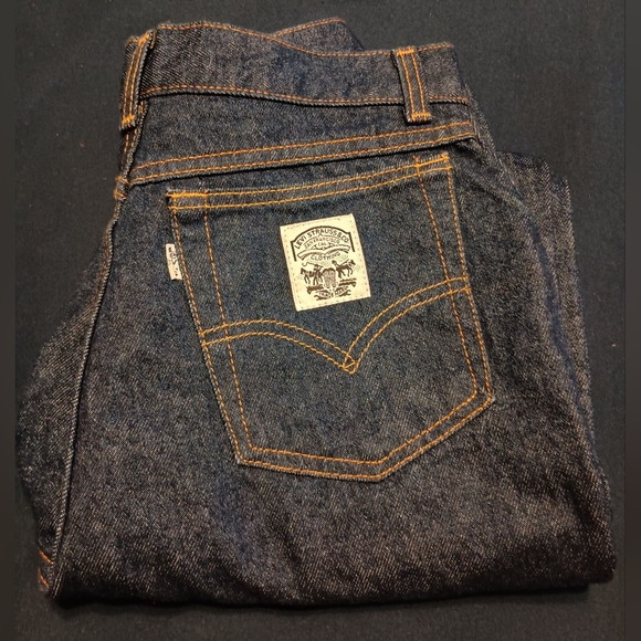 1980 VINTAGE LEVI JEANS WHITE LABEL 2 HORSE WOMENS SIZE 9 EXCELLANT CONDITION - Picture 1 of 7